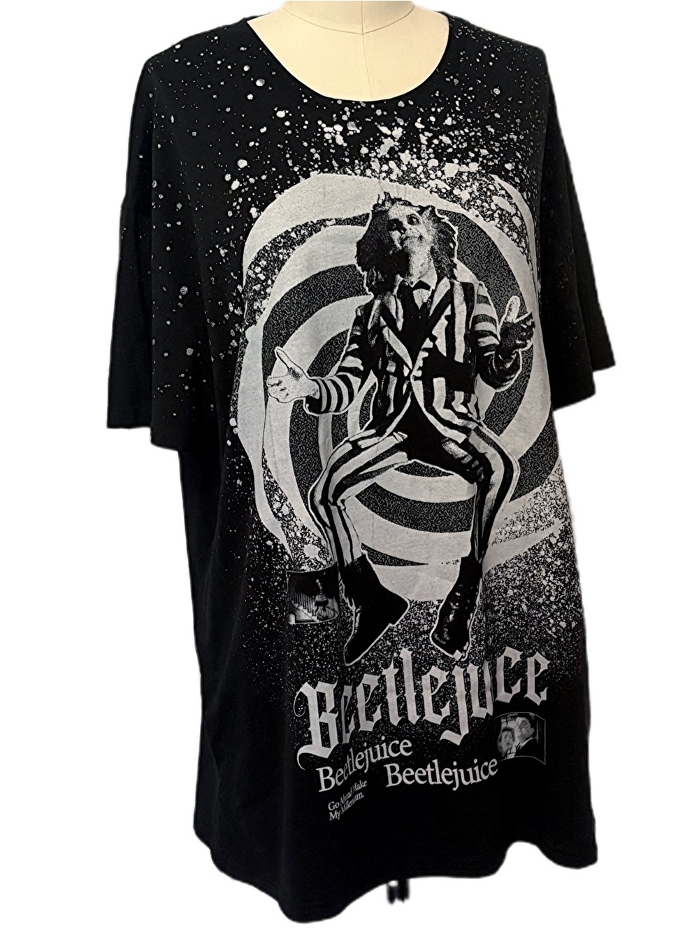 Beetlejuice Spiral Graphic Black Tee 2XL - Picture 2 of 5